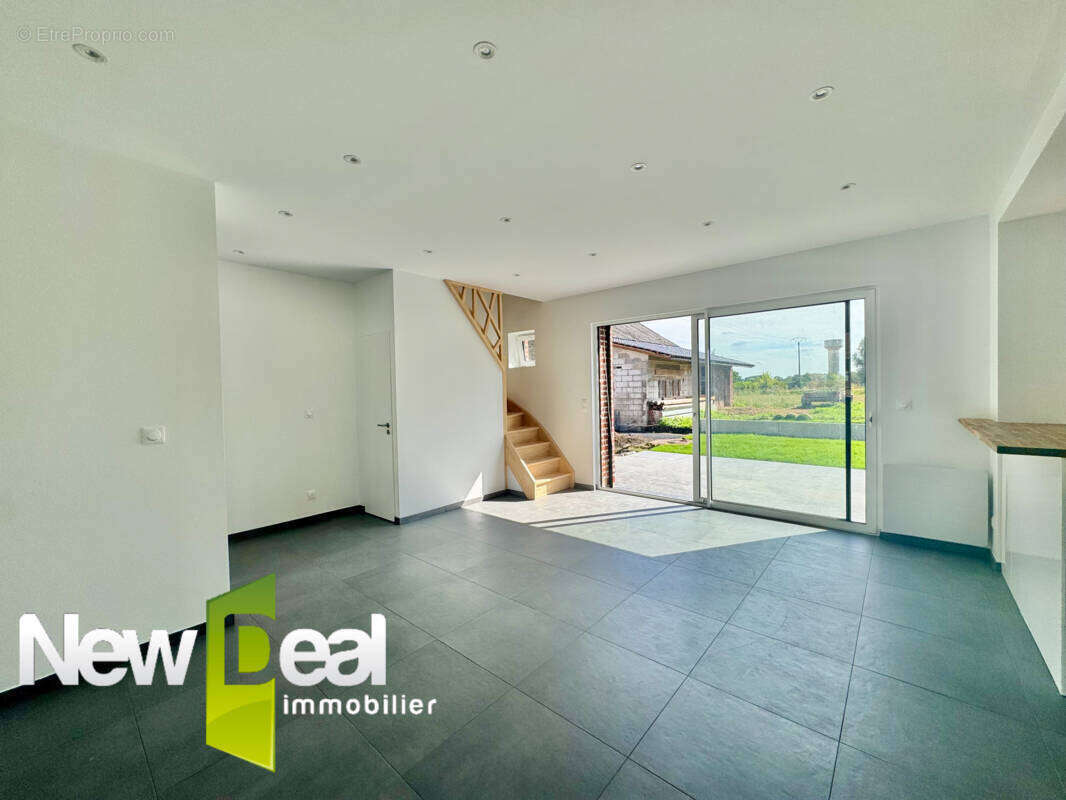 Maison semi individuelle entierement renovee / 2 chambres / landas - photo 4