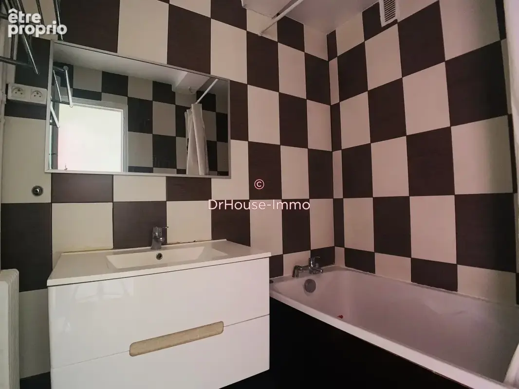 Appartement 4 pièces 69 m² à vendre à Montargis (45200) - photo 18