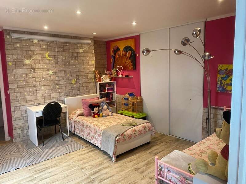 Maison à LAMARQUE-PONTACQ