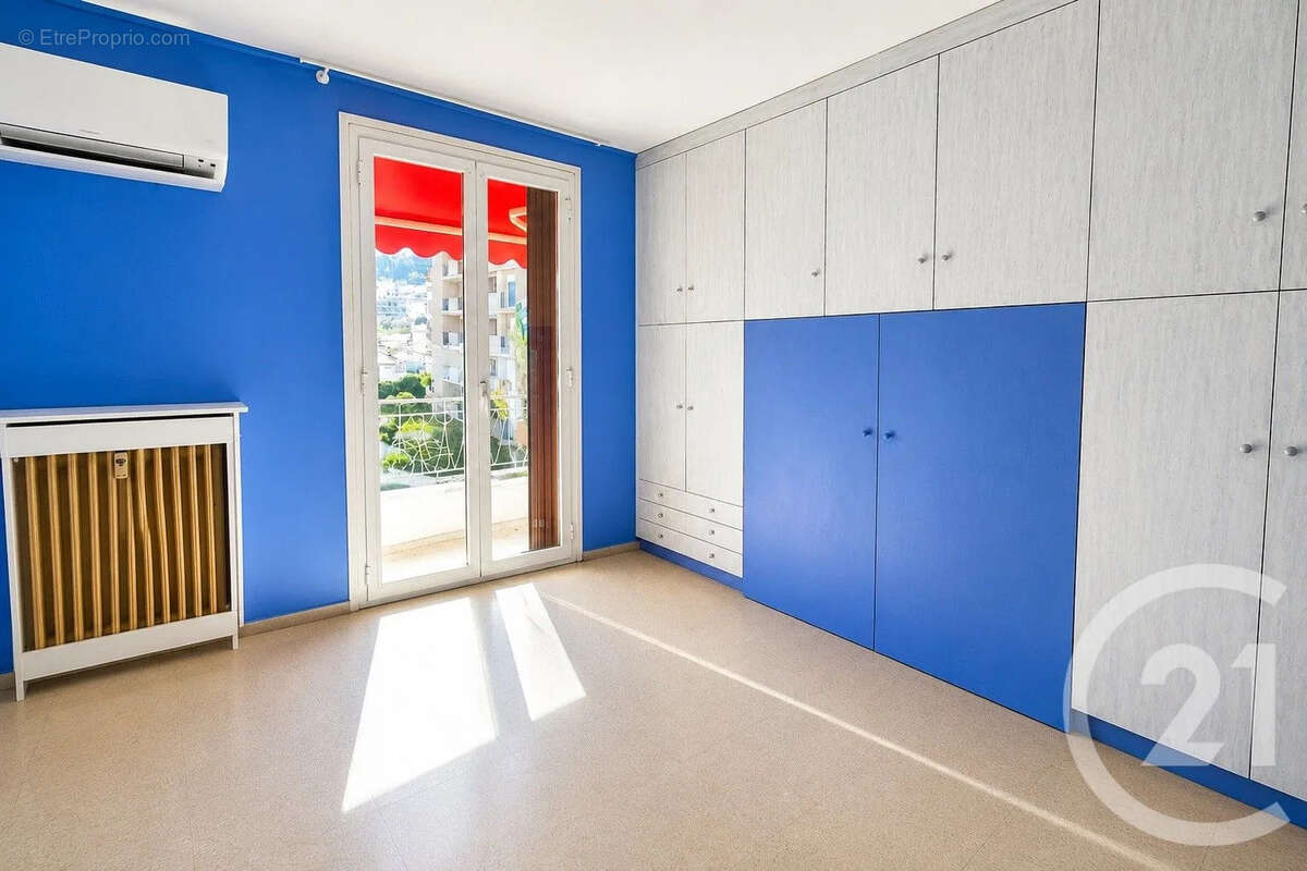 Appartement à ROQUEBRUNE-CAP-MARTIN