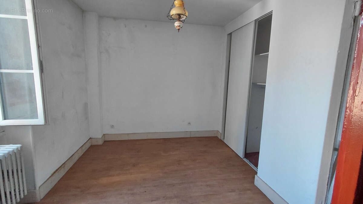 Appartement à BOURG-SAINT-ANDEOL