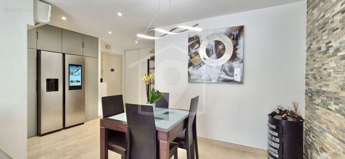 Appartement à VALLAURIS