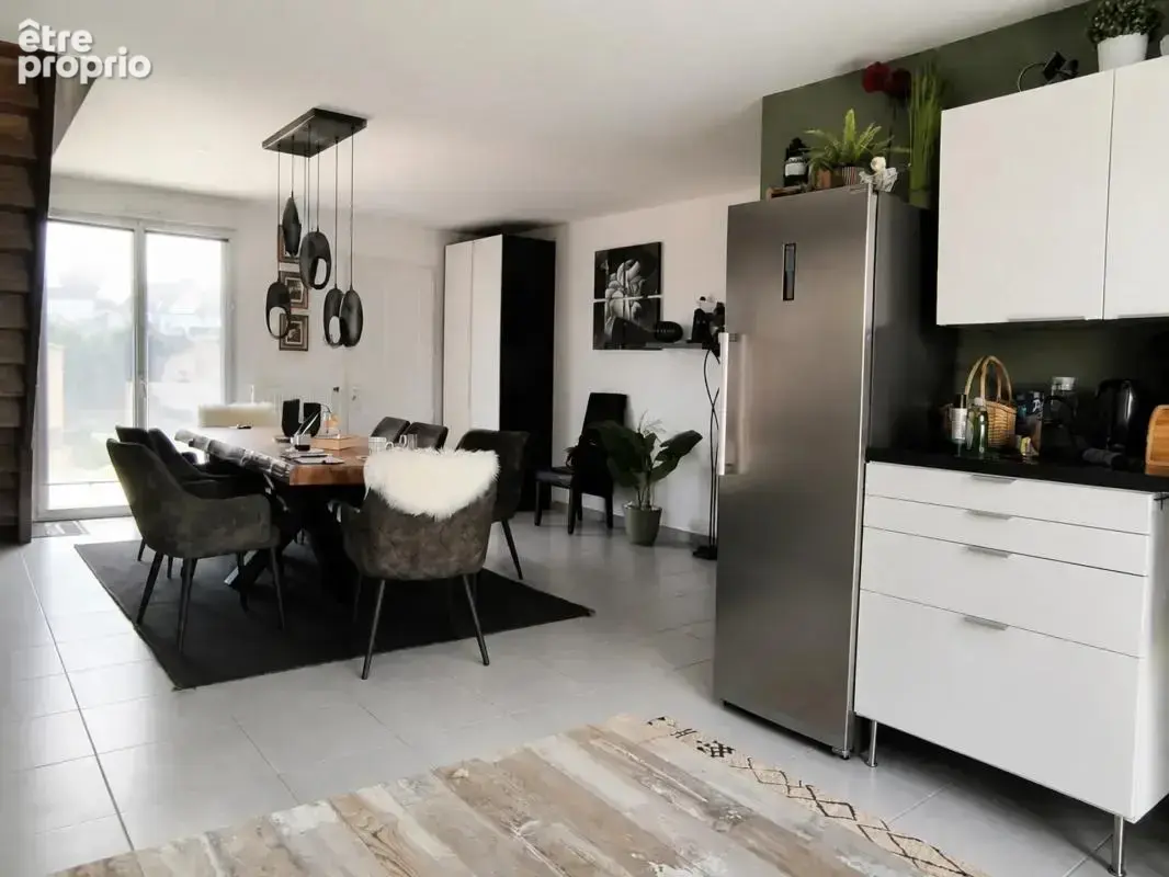 Maison de 6 pièces de 144 m² à Tourville-sur-Odon - photo 3