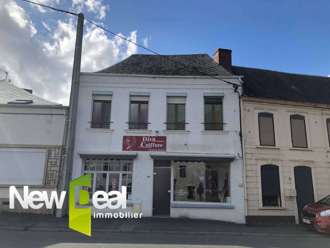 Maison avec local commercial et appartement vendus loues - photo 9