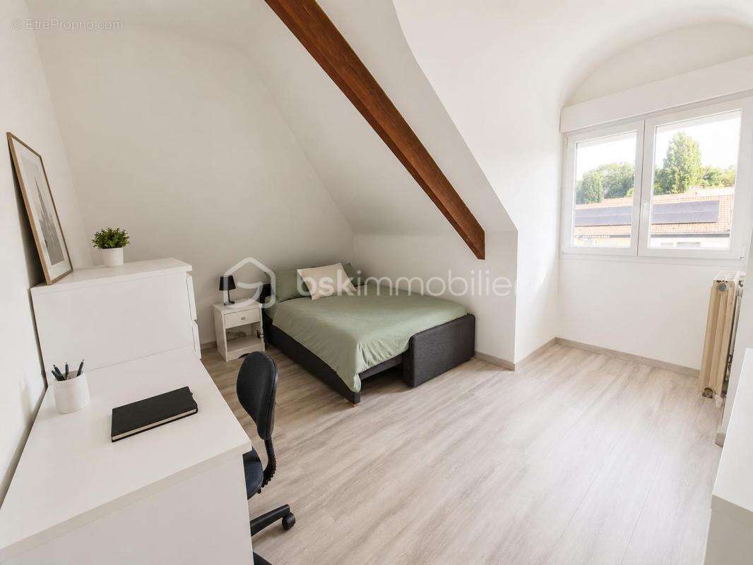  Maison familiale aux volumes exceptionnels avec appartement indépendant  - photo 9