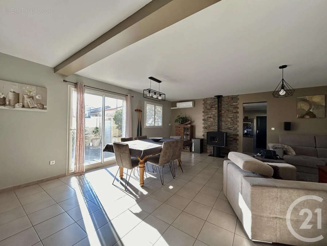Maison à BAGES