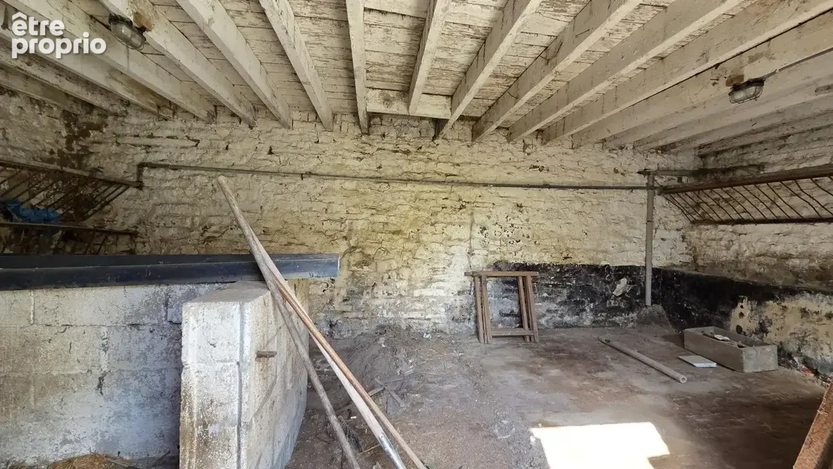 Maison avec de grandes dépendances située à Wallers-en-Fagne - photo 25