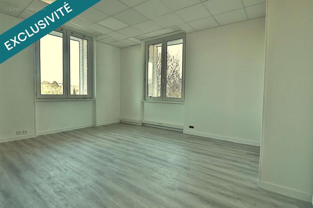 Photo 9 - Commerce à BRIEY