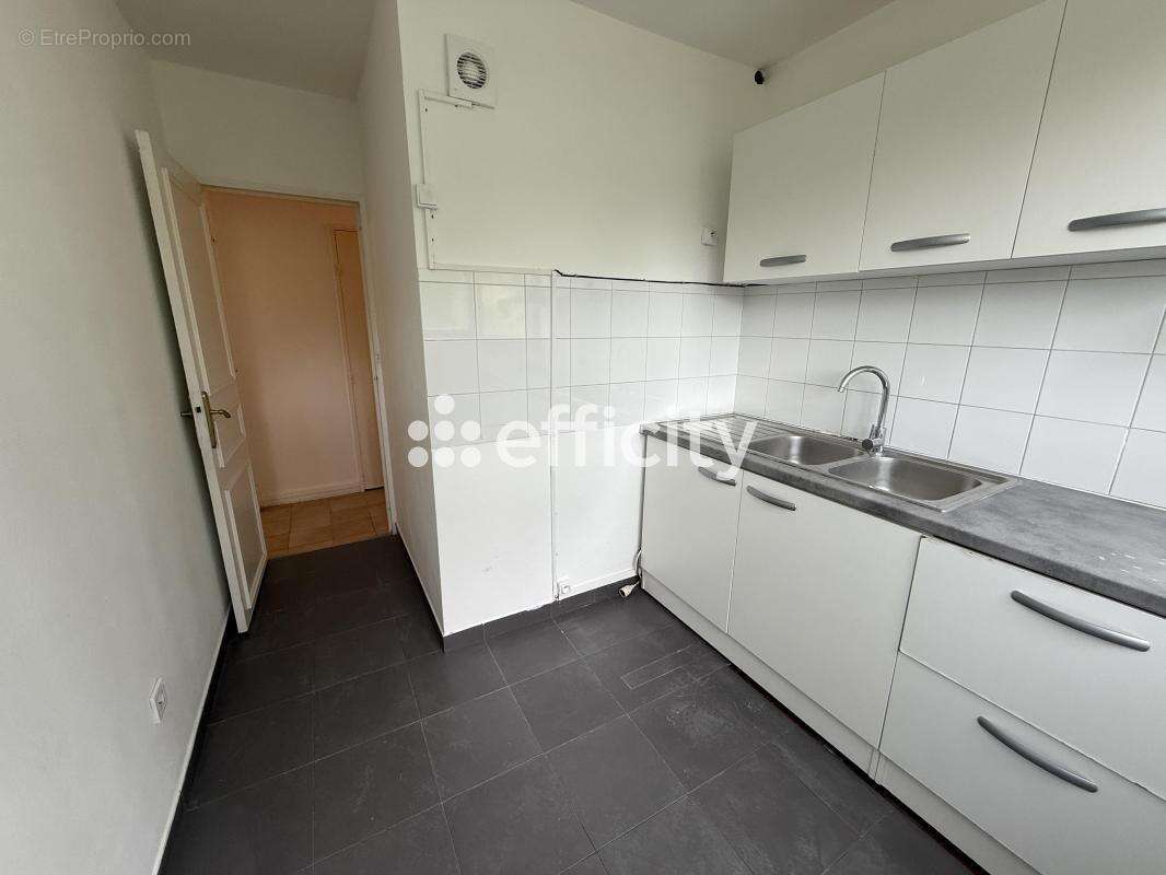Appartement à GIF-SUR-YVETTE
