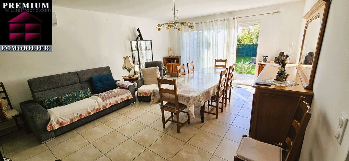 Maison à SAINT-ESTEVE