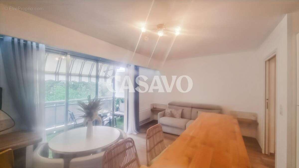 Appartement à LE CANNET