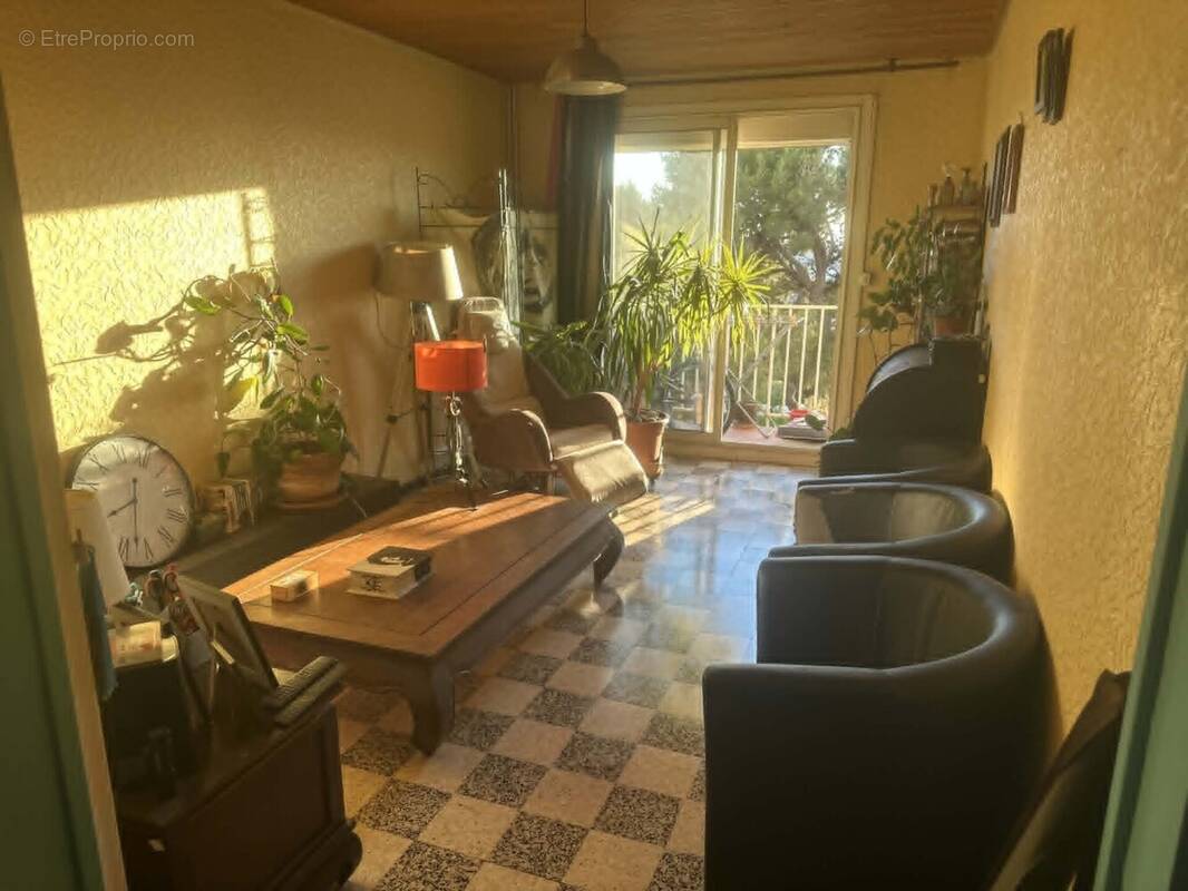 Appartement à PORT-DE-BOUC