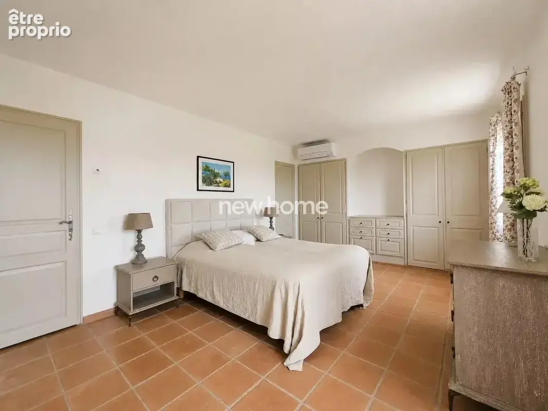Lorgues – Propriété de charme avec vue panoramique, piscine et jardin d’exception - photo 23