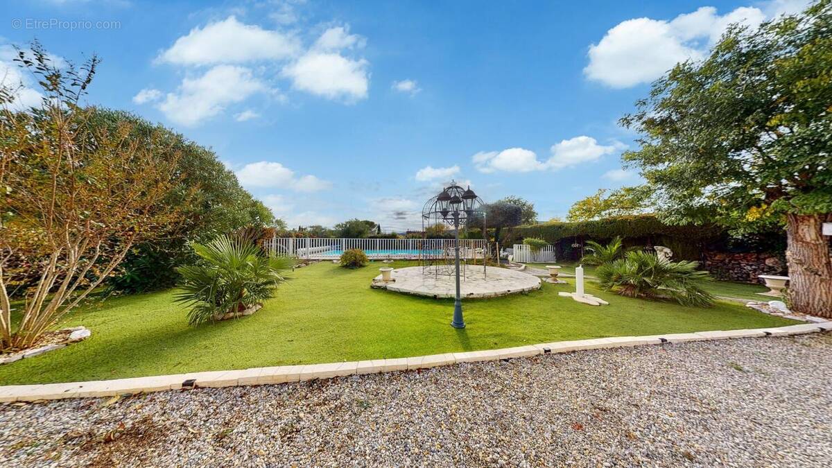 Photo 1 - Maison à DRAGUIGNAN