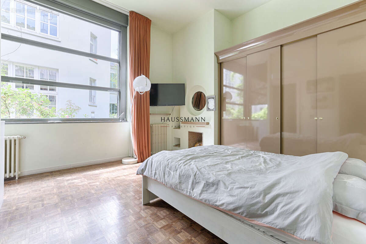 Maison à PARIS-18E