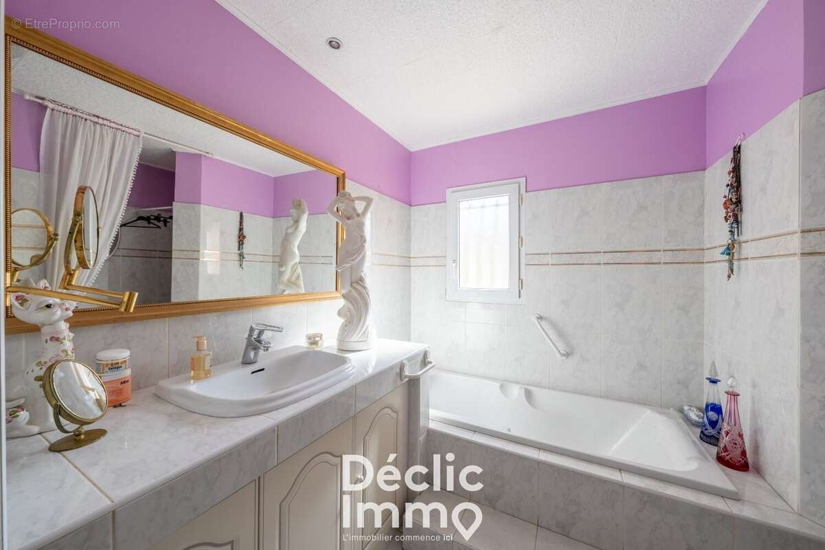 Maison à VILLENAVE-D&#039;ORNON