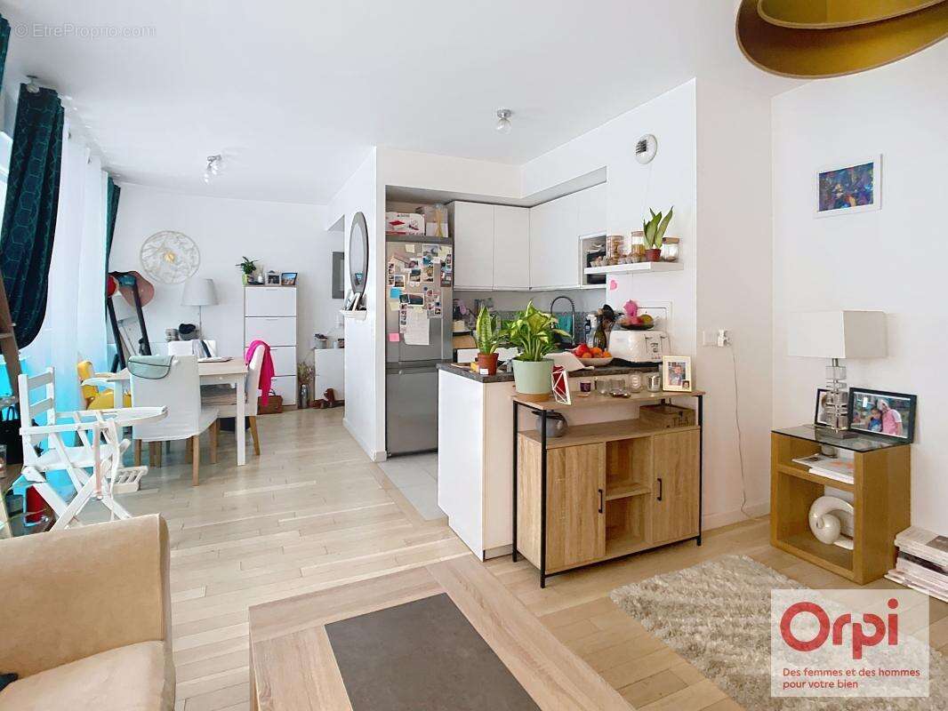 Appartement à ISSY-LES-MOULINEAUX