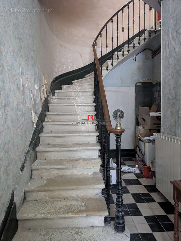 Maison 199 m² à Blaye  - photo 2