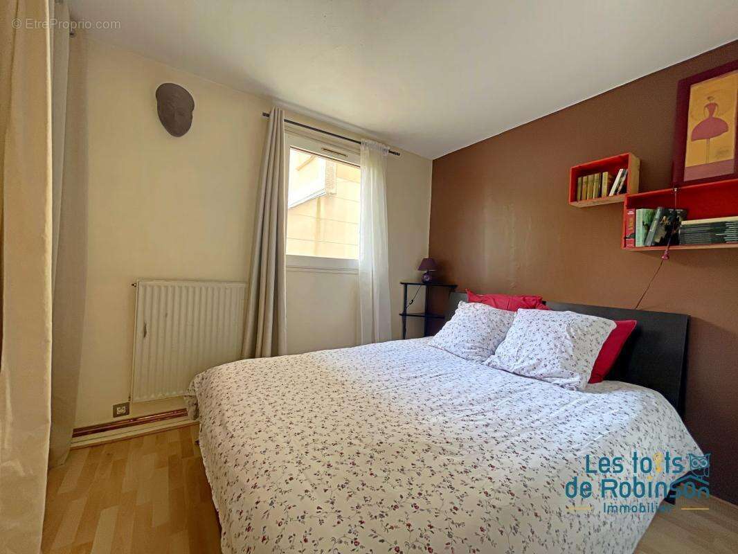Appartement à LE PLESSIS-ROBINSON