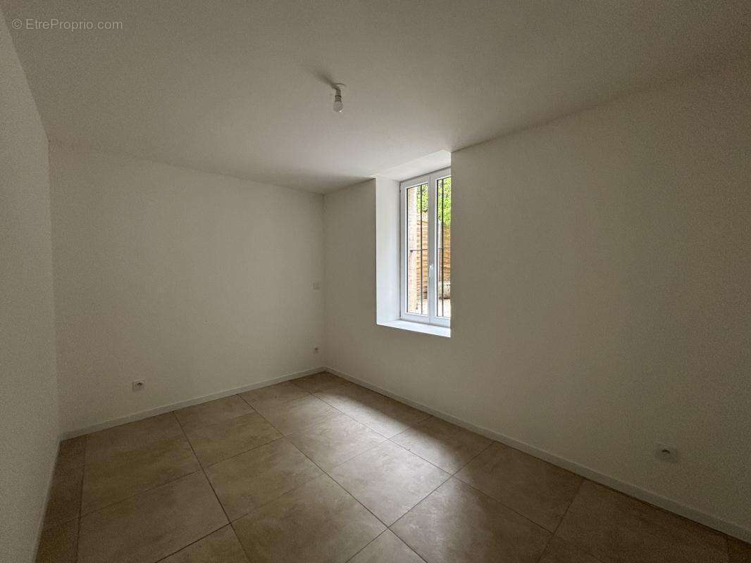 Appartement à CAUMONT-SUR-DURANCE