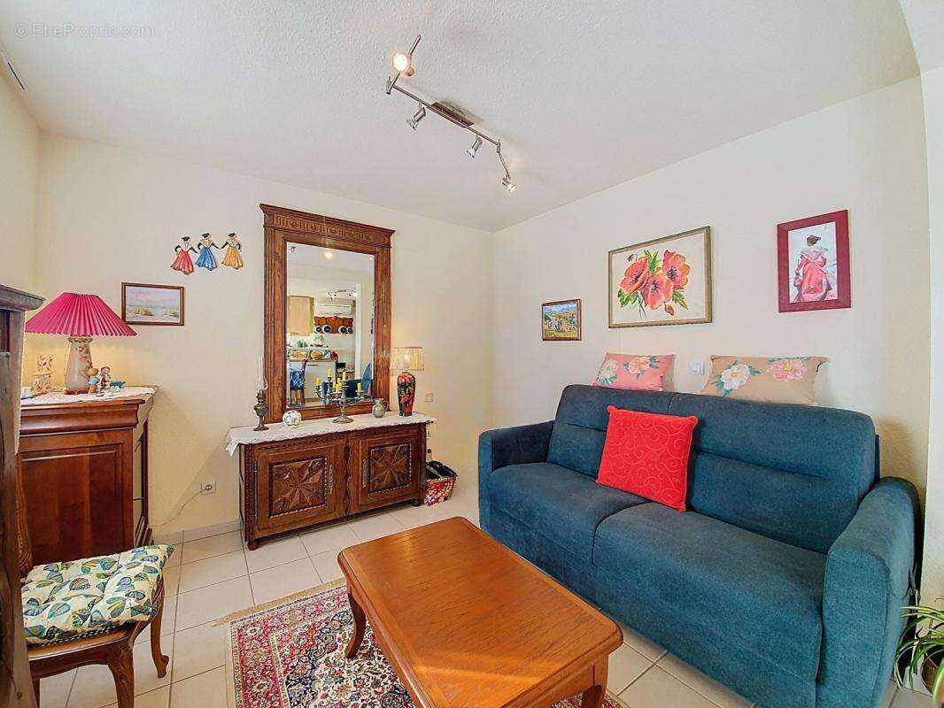 Appartement à SAINT-LAURENT-DE-LA-SALANQUE