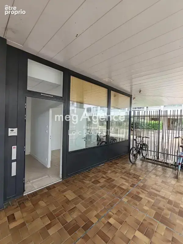 Local commercial – emplacement stratégique – libre de toute occupation - photo 4
