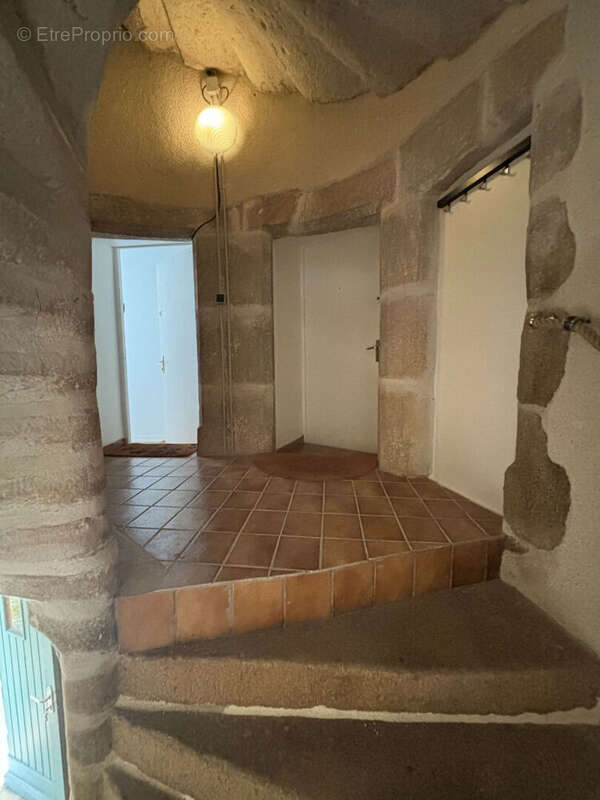 Maison à BENEVENT-L'ABBAYE
