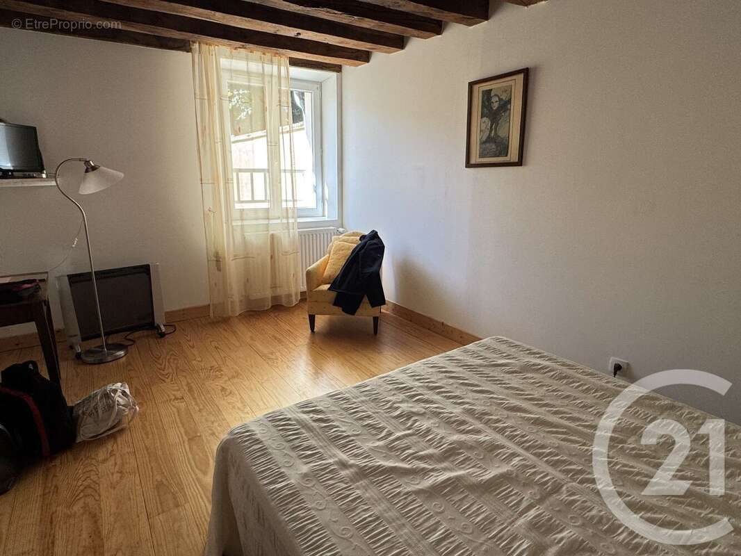 Maison à COSNE-COURS-SUR-LOIRE