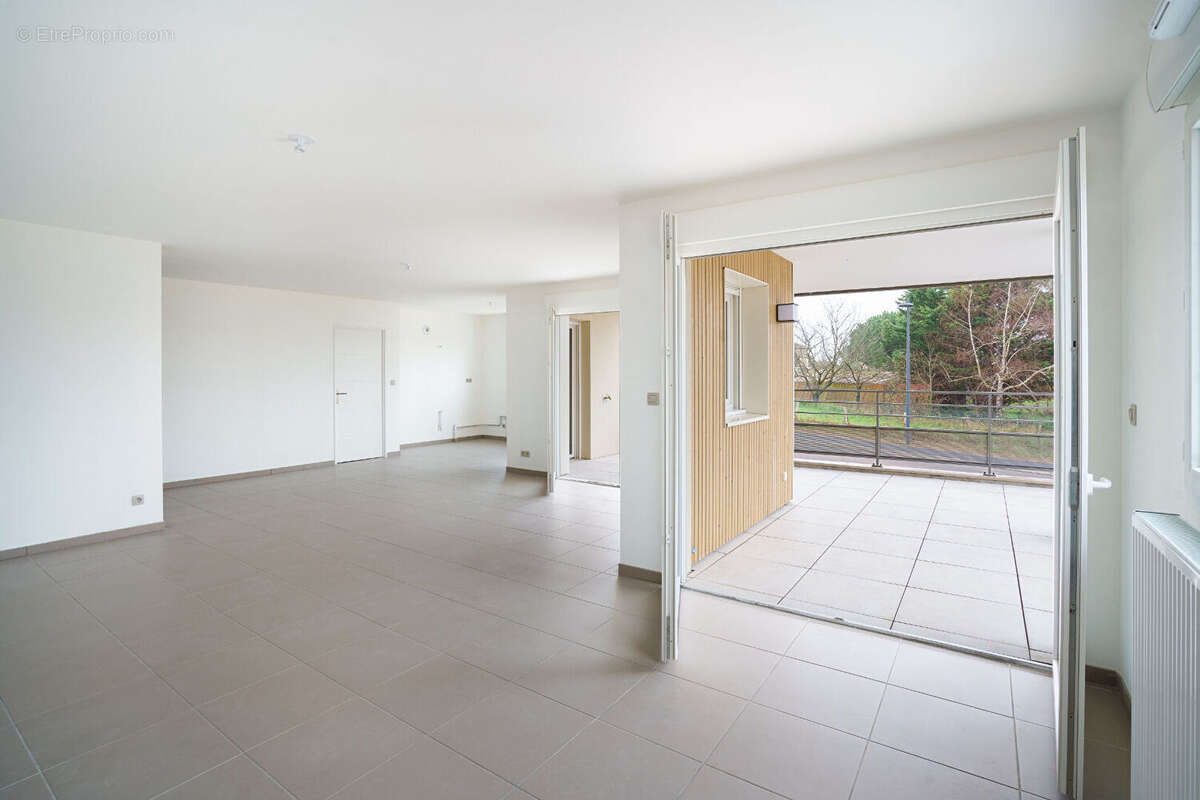 Appartement SANCE 4 pièces 109 m2 - photo 4
