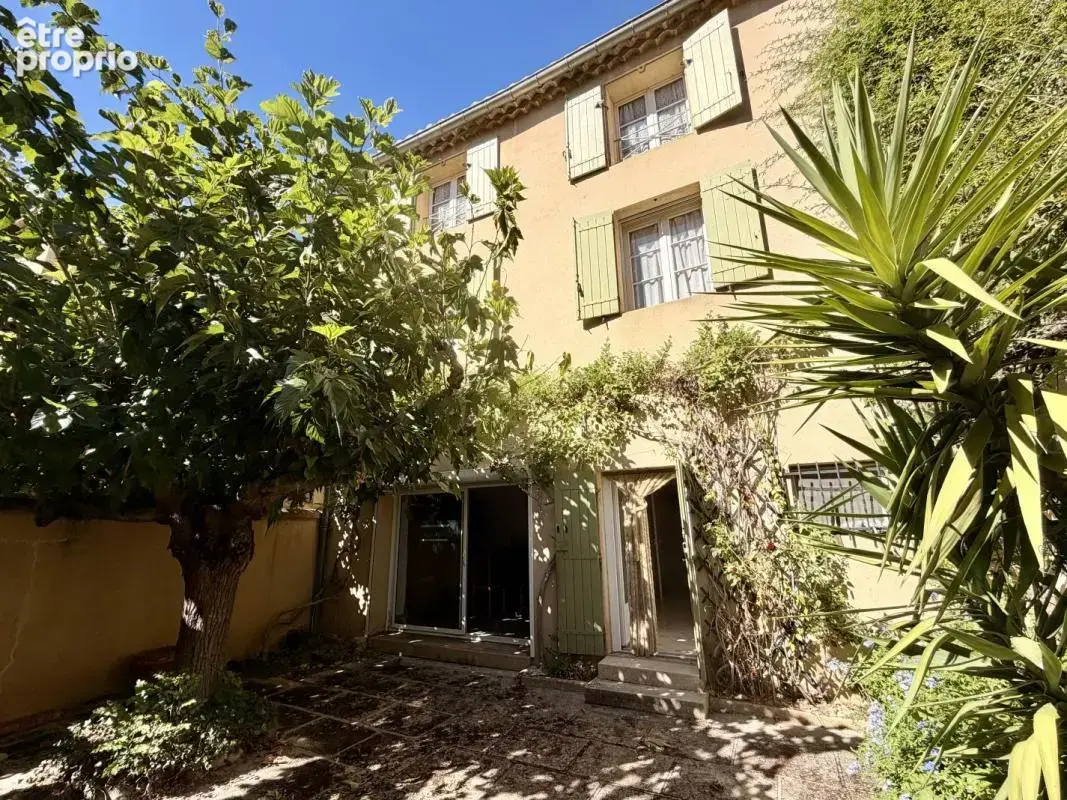 Maison 10 pièces 220 m² à vendre à Remoulins (30210) - photo 2