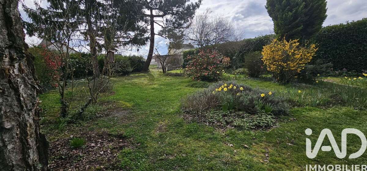 Photo 2 - Maison à LA VILLE-AUX-DAMES