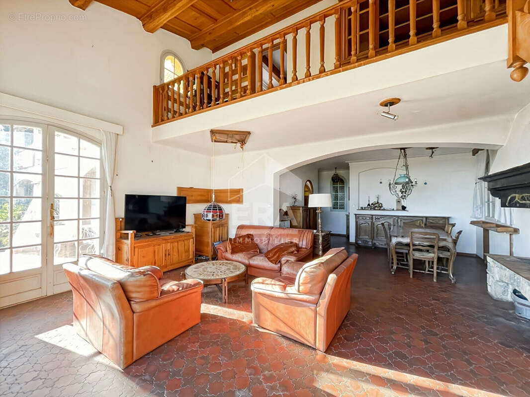 Maison à SAUSSET-LES-PINS