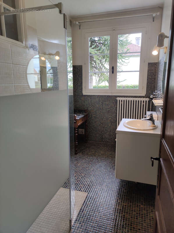 Maison à SAINT-YRIEIX-LA-PERCHE