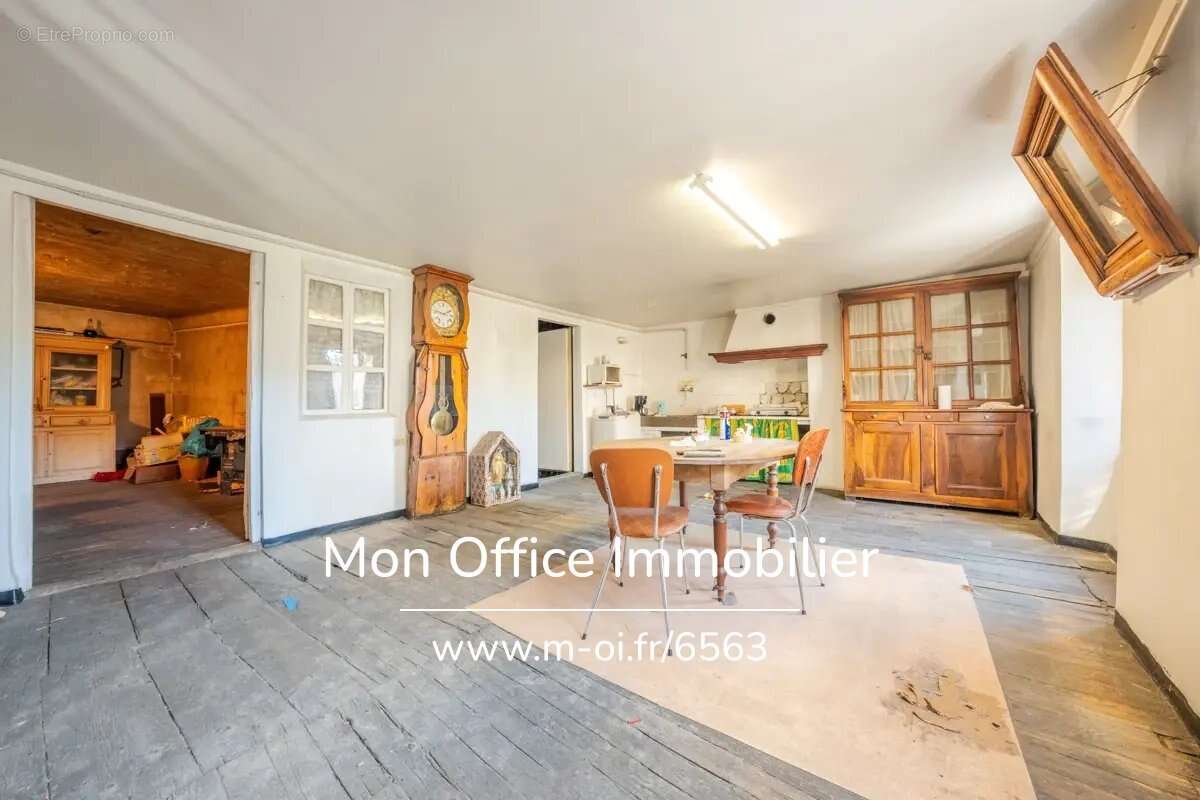 Maison à CHATEAUROUX-LES-ALPES