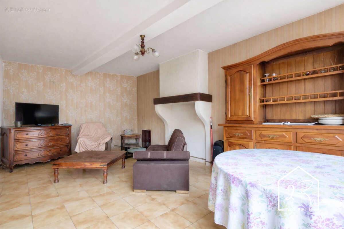 Maison à TERNAY