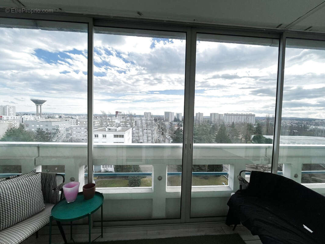 Appartement à VENISSIEUX