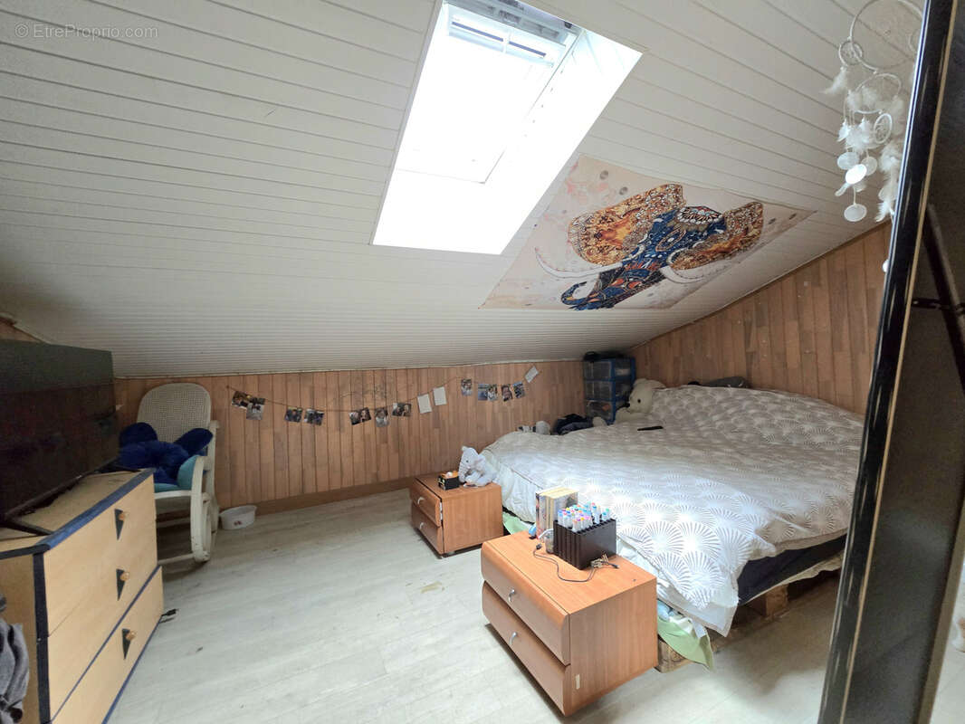 Maison à SAINT-CHRISTOPHE-LA-COUPERIE