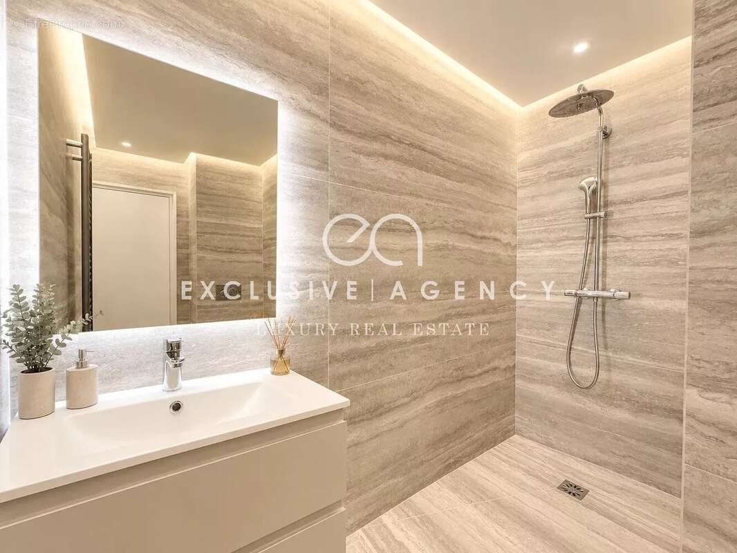 Cannes vente Appartement 132m² avec patio intérieur de 110 m² - photo 5