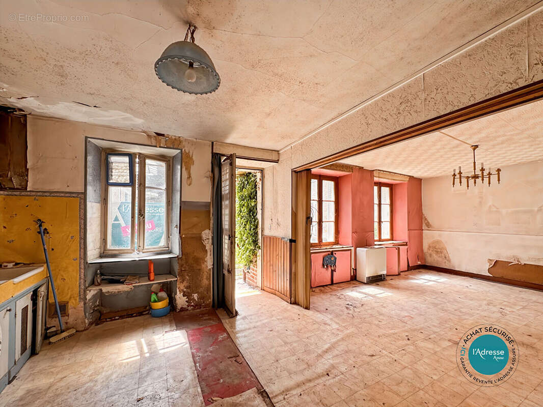 Maison à MENNECY