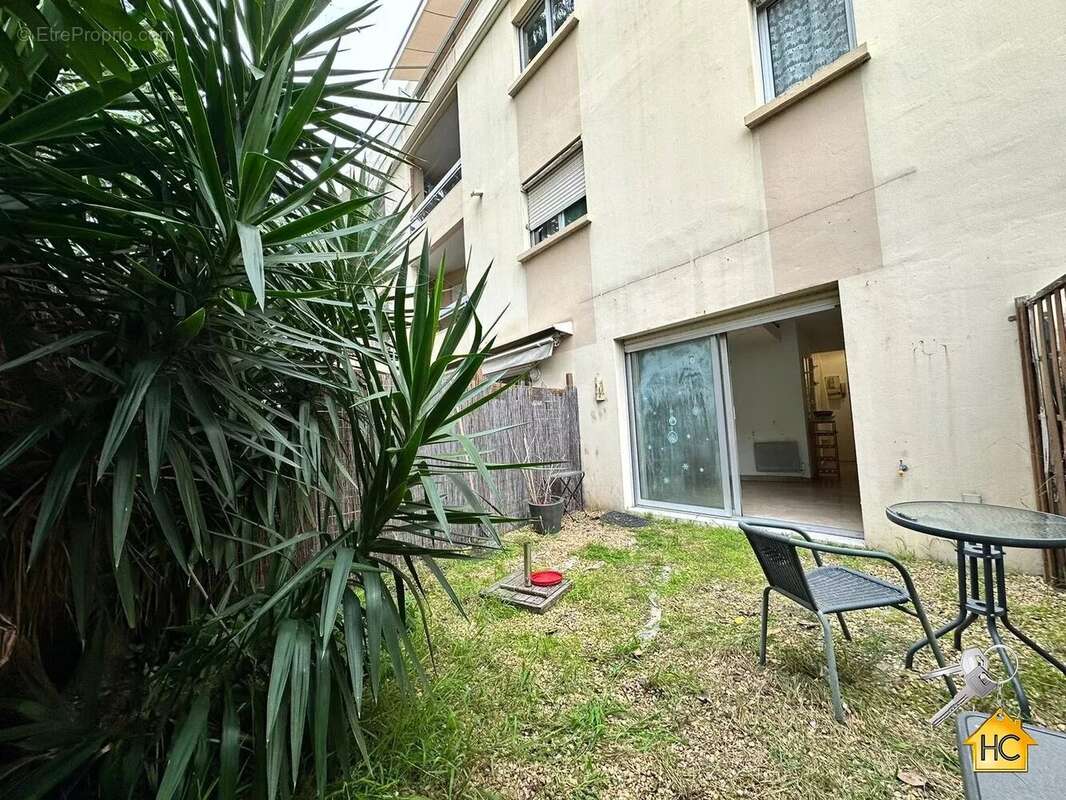 Appartement à LE CANNET