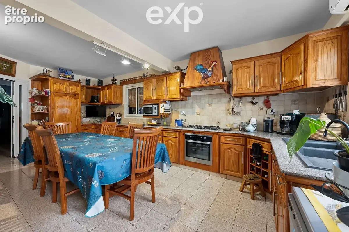 Maison 6 pièces 197 m² à vendre à Saint-Joseph (97480) - photo 5