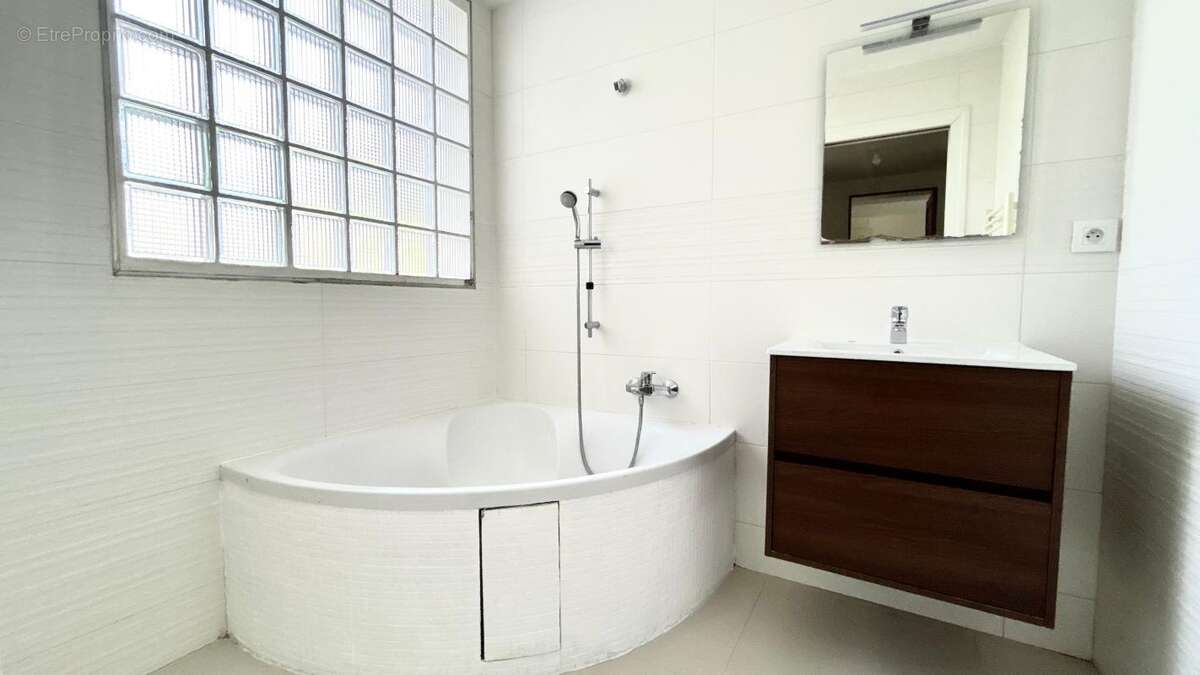 Appartement À Vendre - photo 9