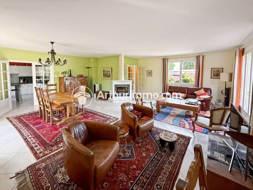 Maison à SOISY-SUR-SEINE