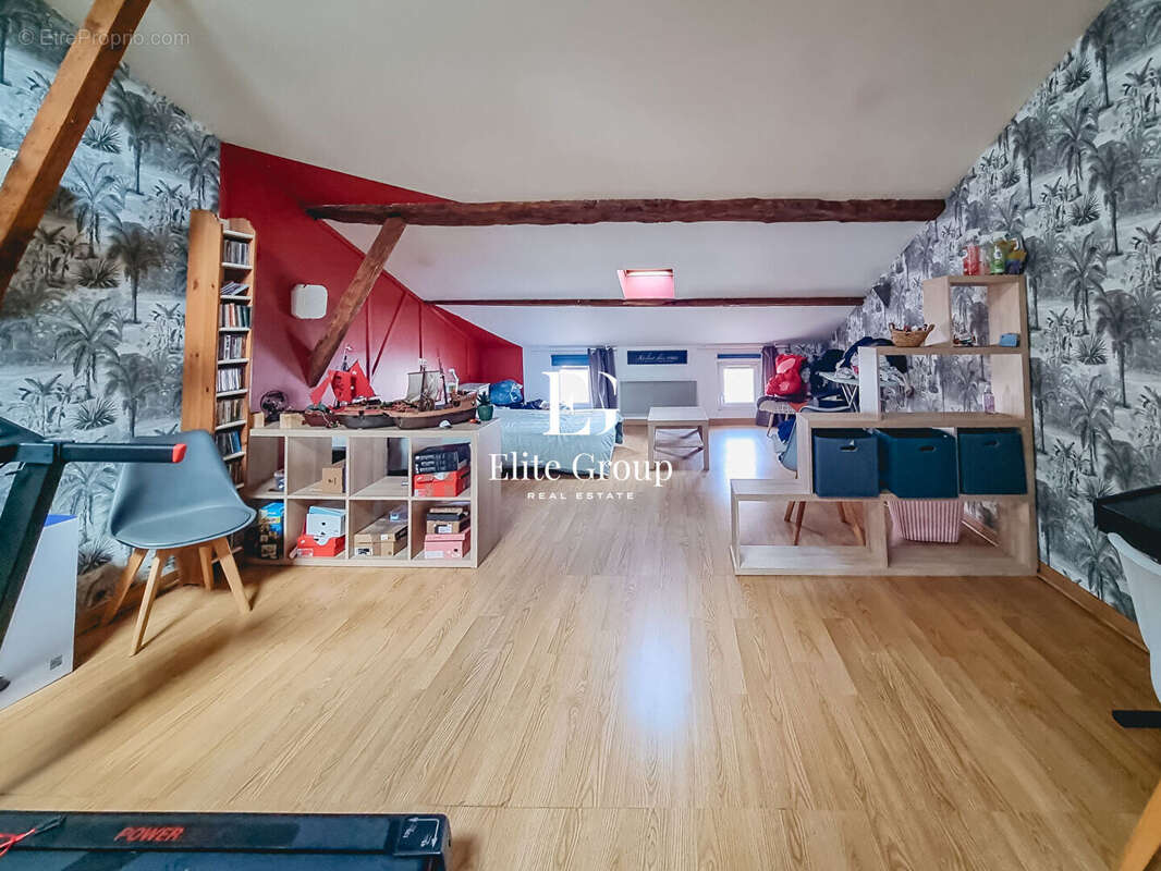 Maison à CHATEAUNEUF-SUR-CHARENTE