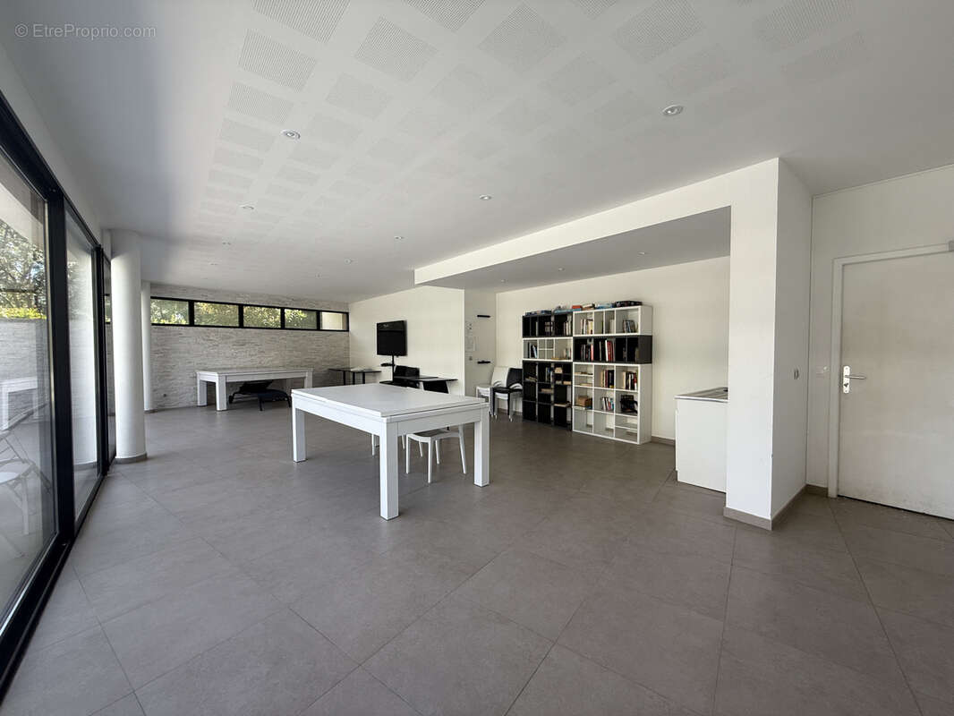 Appartement à LATTES