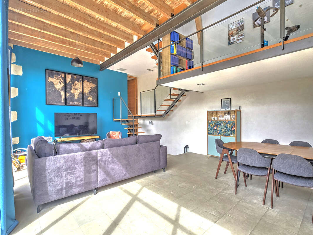 Maison à BRISSAC-QUINCE