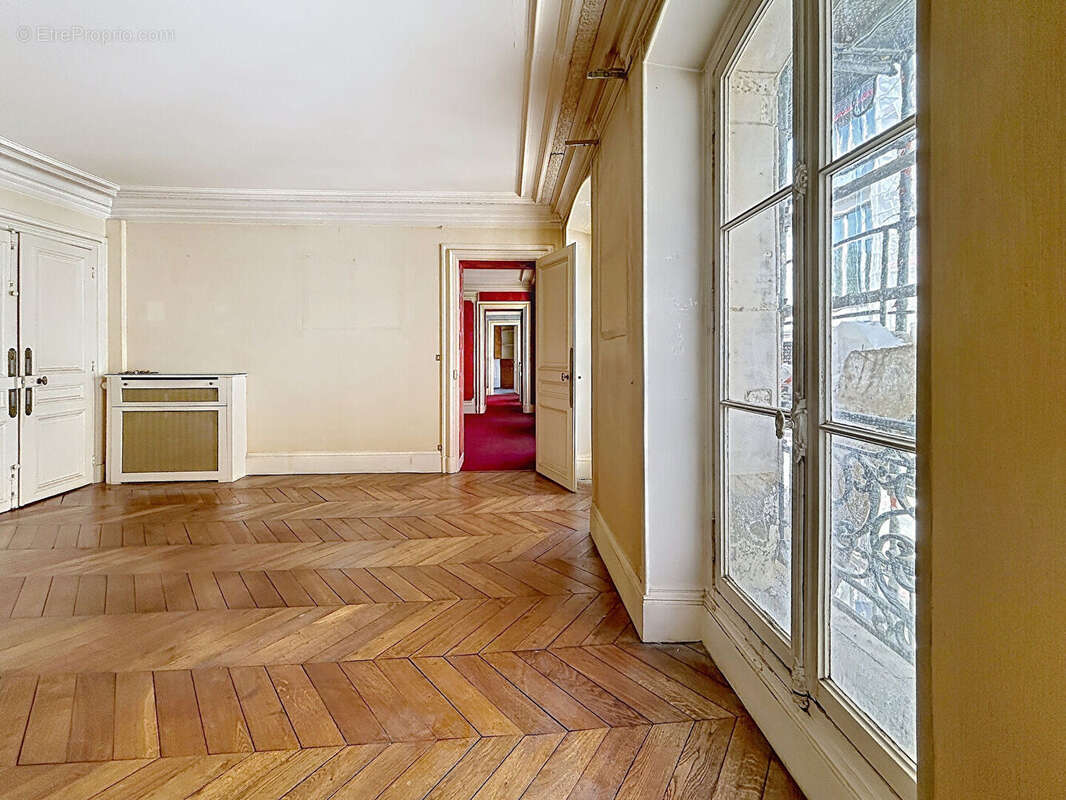 Appartement à PARIS-9E