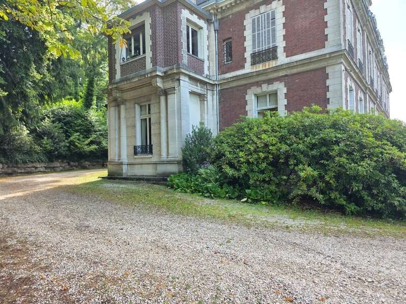 Appartement à GRUCHET-LE-VALASSE