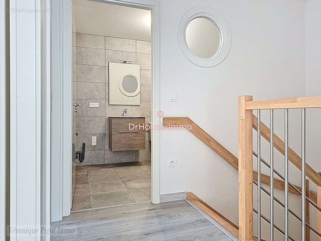 Appartement à SAINT-REMY-L'HONORE