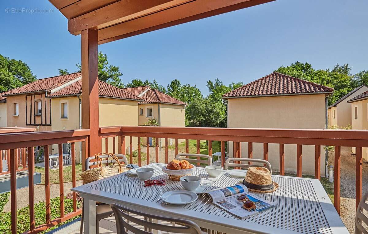 INVESTISSEMENT LOCATIF  Montignac-Lascaux  Résidence de tourisme Le Hameau du Moulin  7,88 % de rentabilité - photo 5